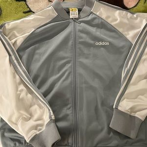 Adidas jacket Gray and white (size large)OBO
